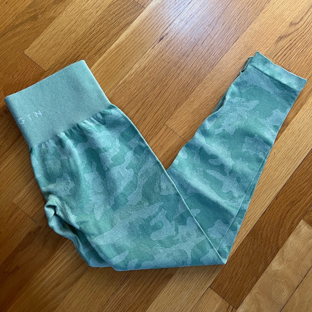 NVGTN leggings